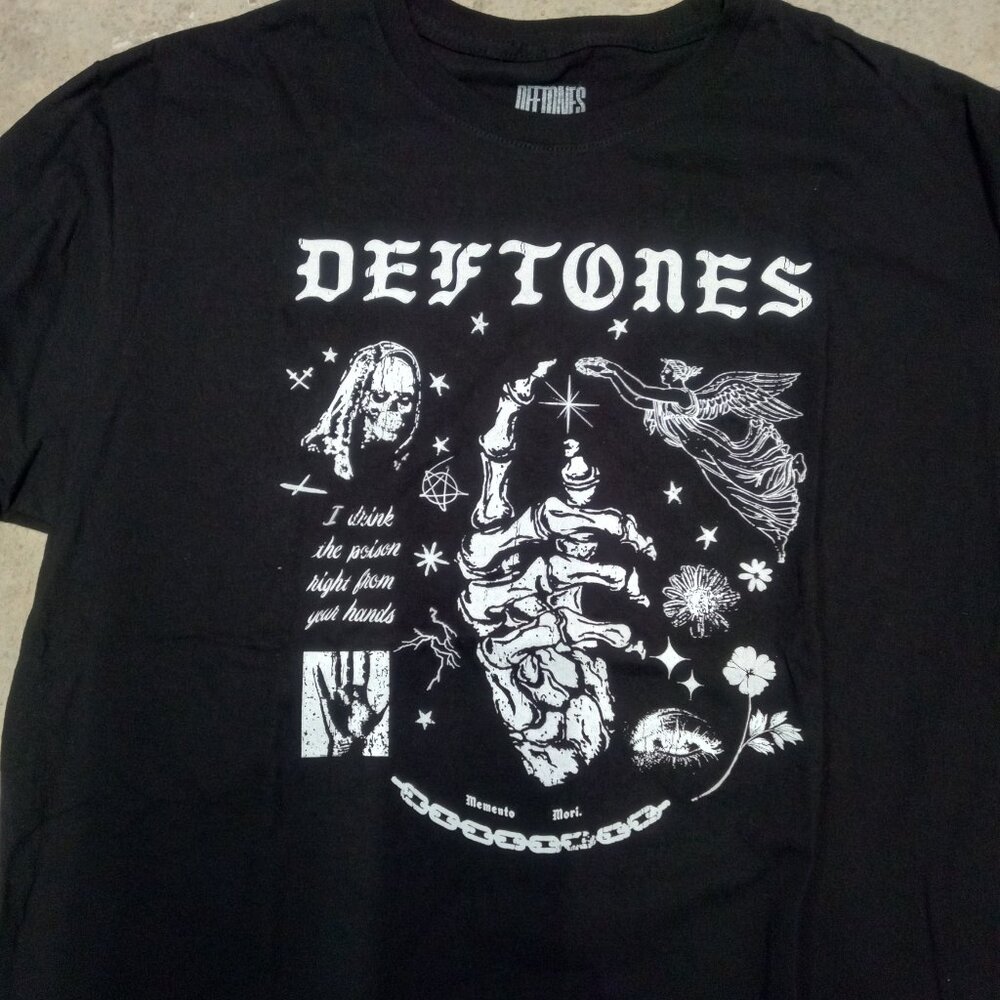 Deftones Graphic Band Tee